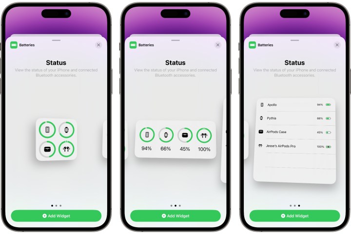 ثلاثة أجهزة iPhone تعرض أنماط أدوات البطاريات على الشاشة الرئيسية في iOS 17.