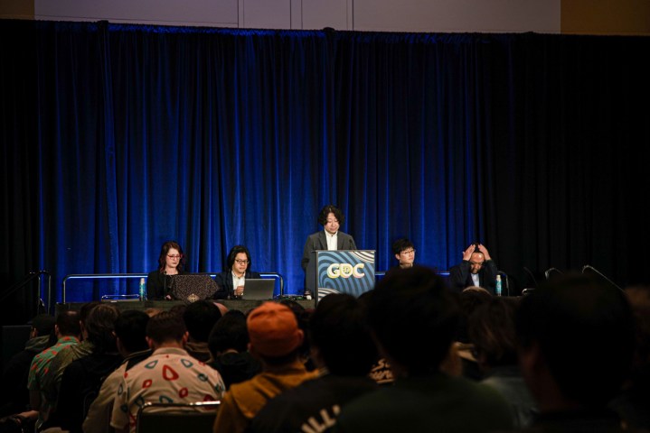 مطورو Nintendo يقدمون عرضًا تقديميًا في GDC.